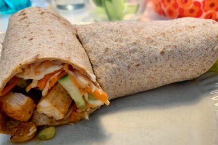 Aziatische wraps met wortel en witte kool