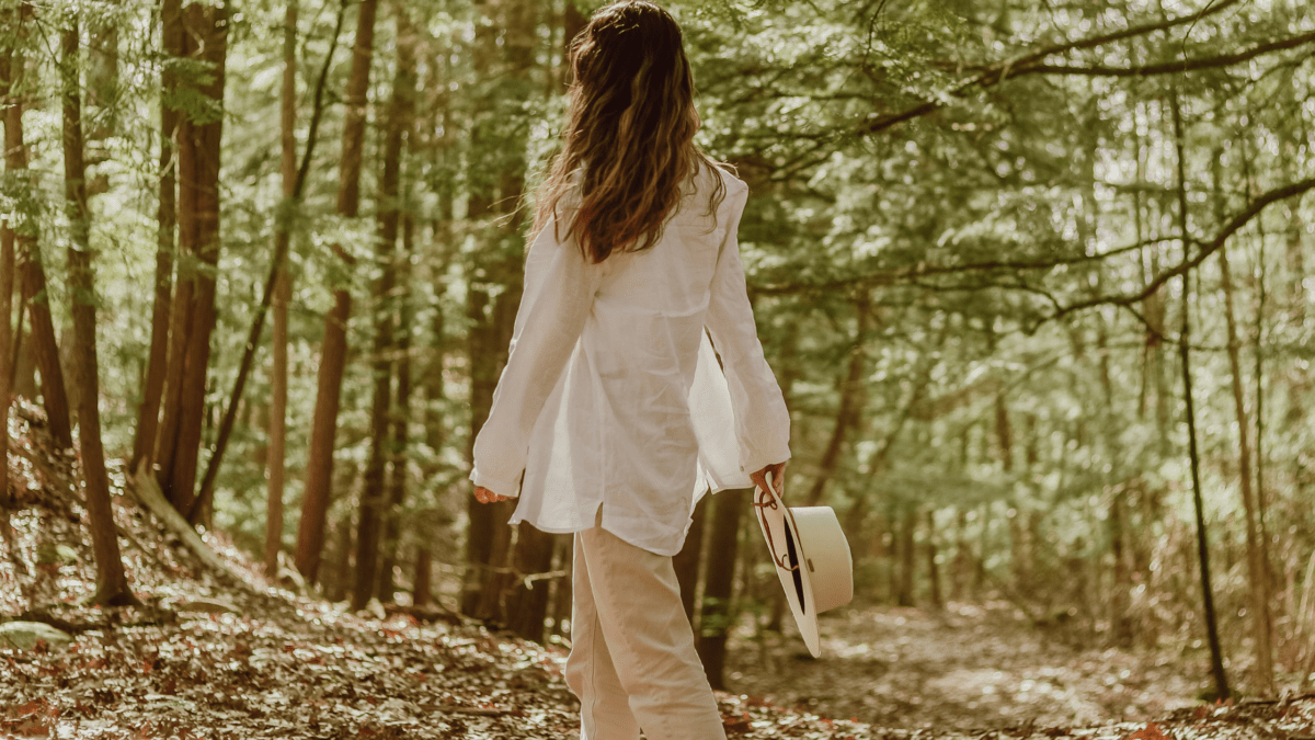 Maak een frisse wandeling voor meer mindfulness